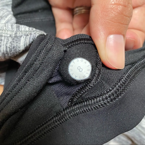 Lululemon open back bra tank size 8 - Picture 5 of 6